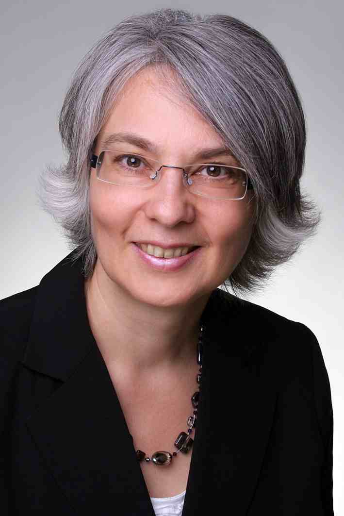 Dr. Christiane Barbara Pierl